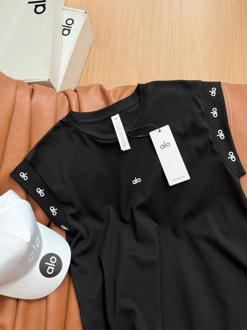 WellDesigned Unclassified Brand T-Shirts 150373
