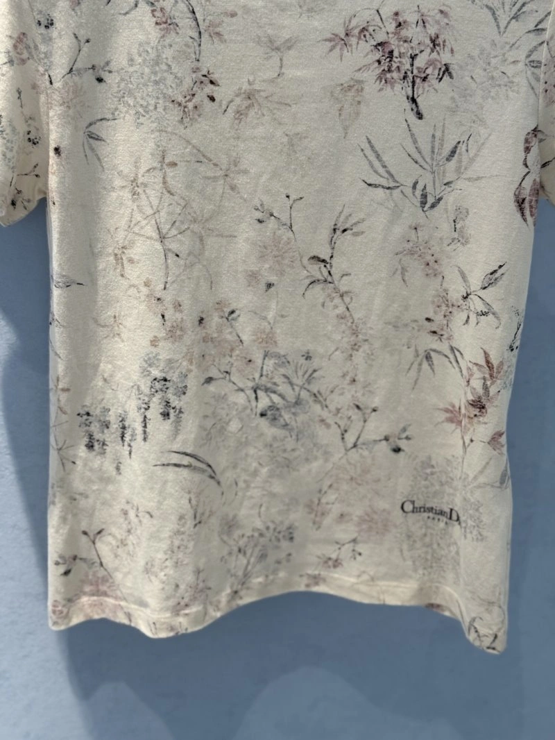 Durable Unclassified Brand T-Shirts 150384