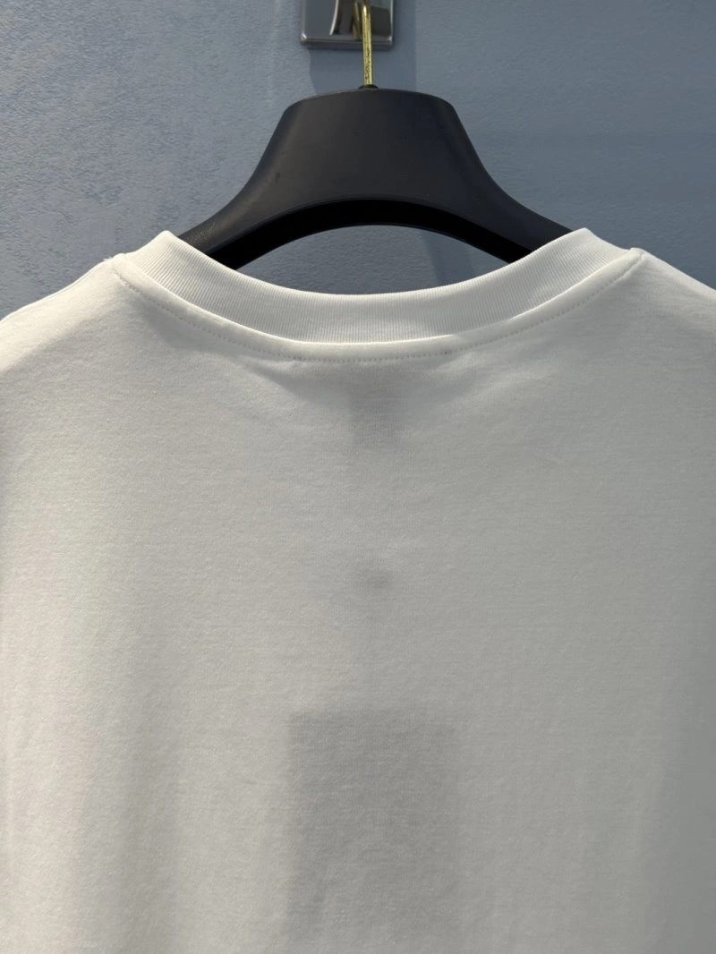 WrinkleFree Unclassified Brand T-Shirts 150351