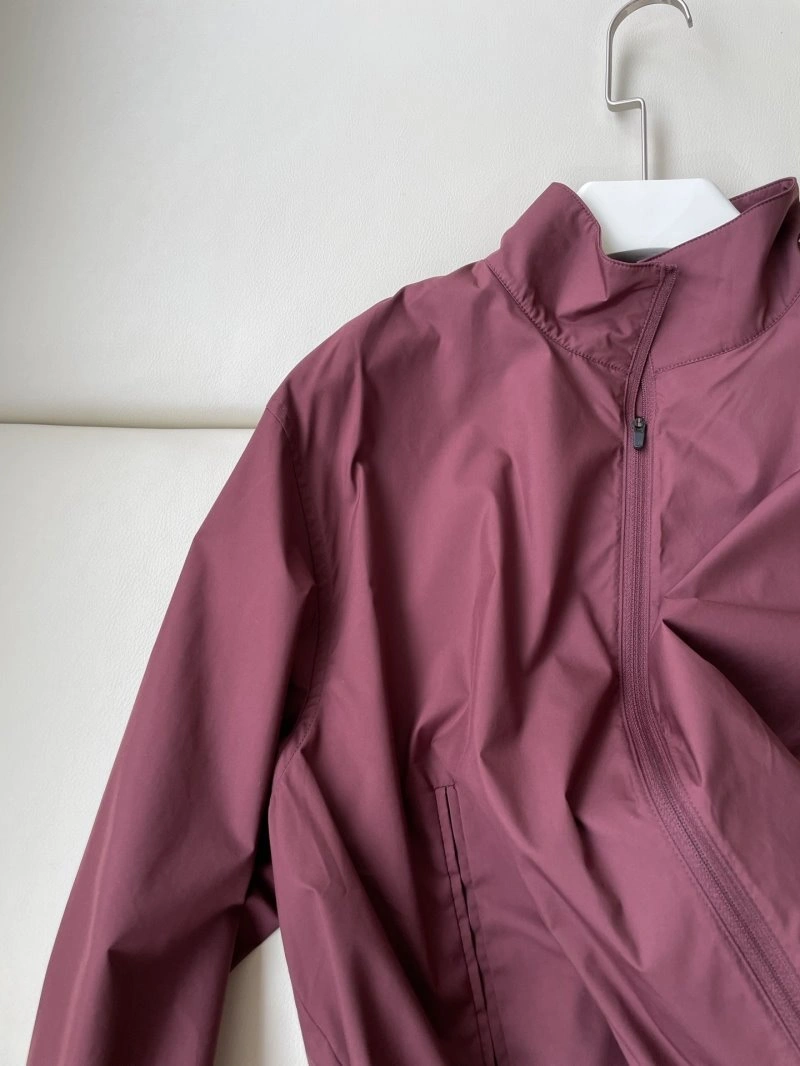 WeatherProof Unclassified Brand T-Shirts 150324