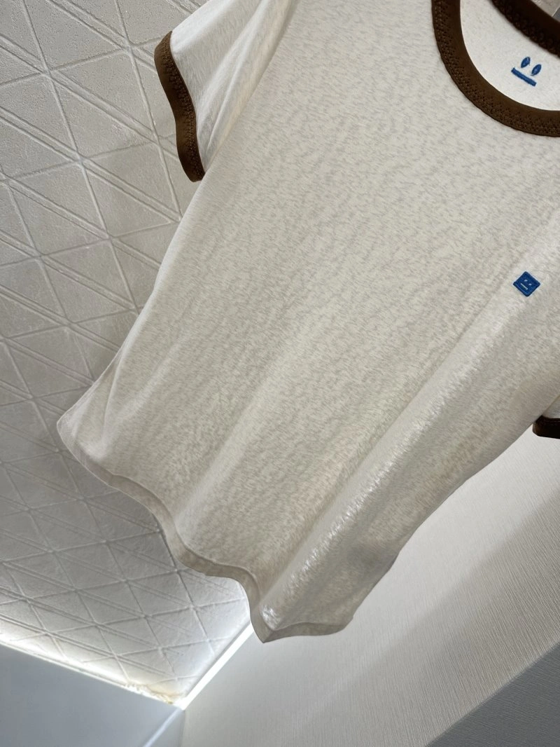 Versatile Unclassified Brand T-Shirts 150299