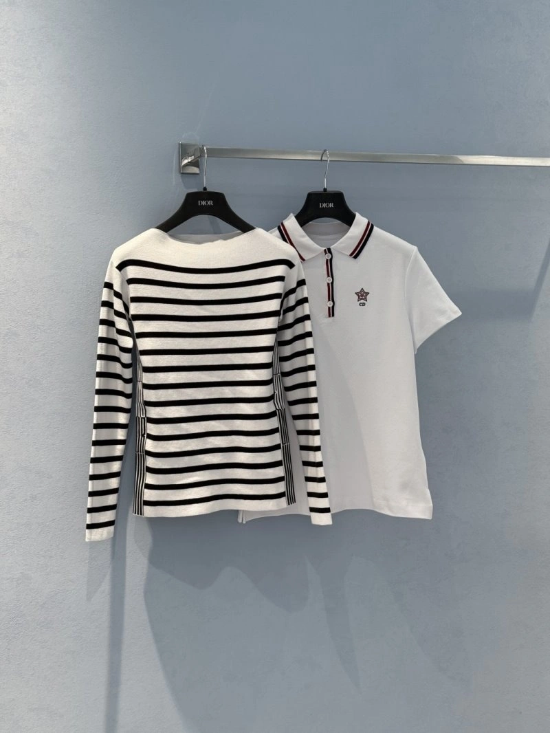 Youthful Unclassified Brand T-Shirts 150279