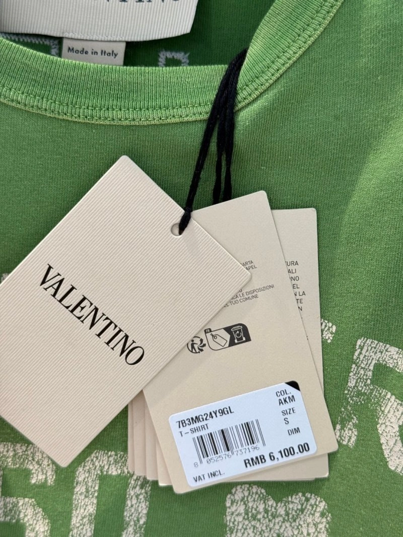Lightweight Unclassified Brand T-Shirts 150300