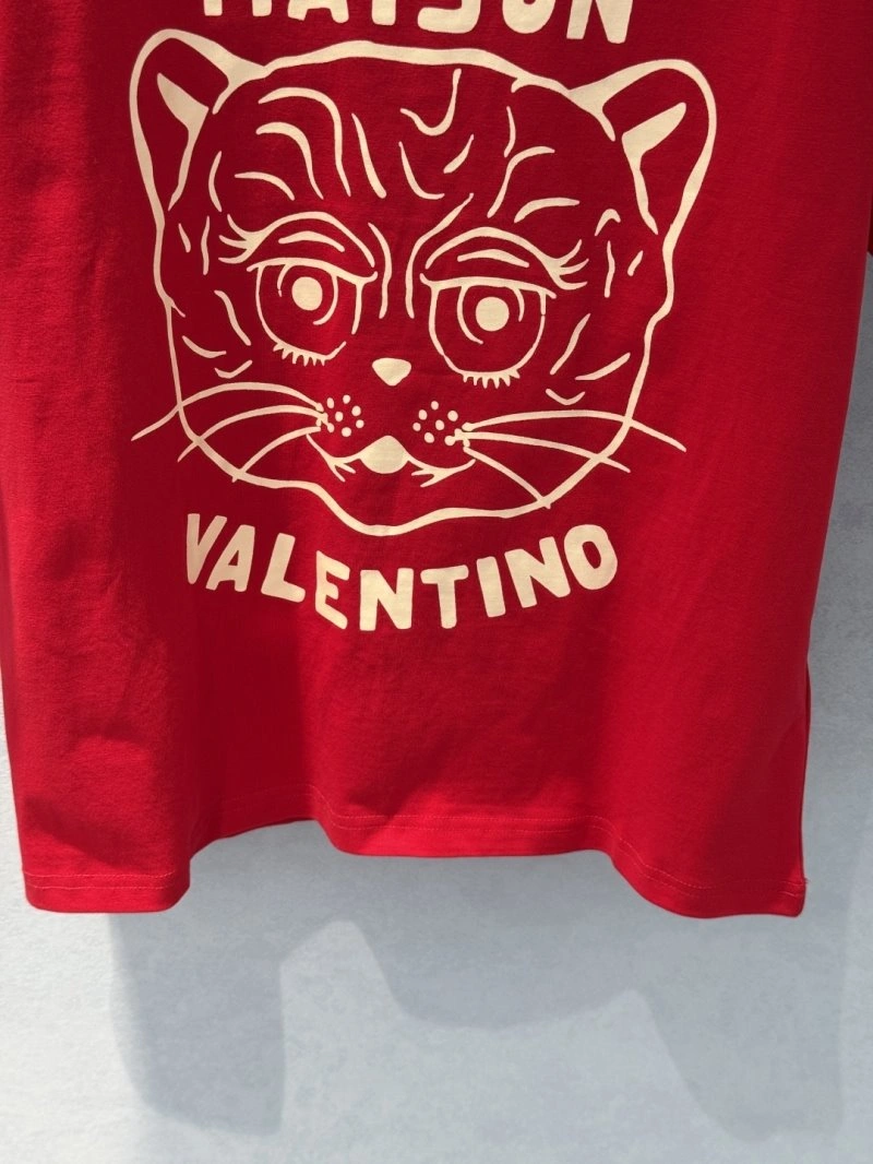 Lightweight Unclassified Brand T-Shirts 150282