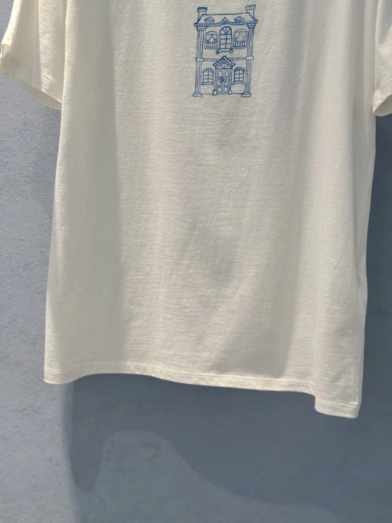 RelaxedFit Unclassified Brand T-Shirts 150271