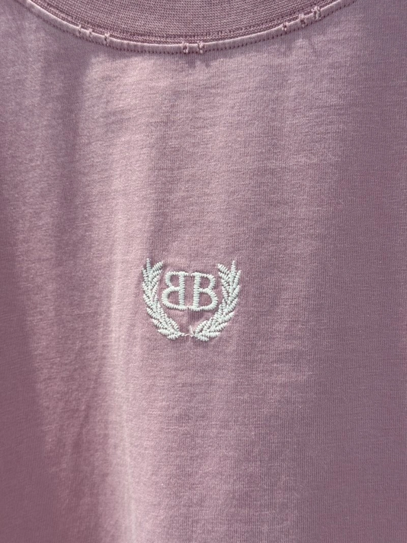 Tailored Unclassified Brand T-Shirts 150267