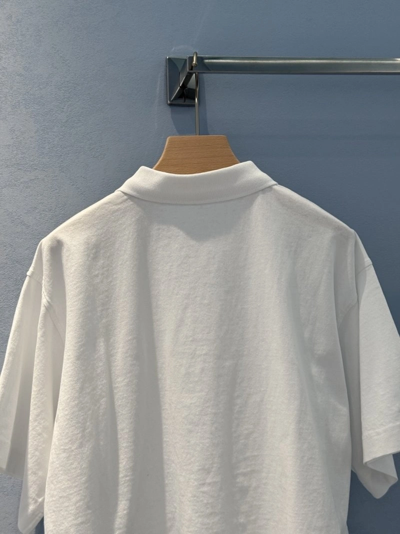 Bright Unclassified Brand T-Shirts 150264