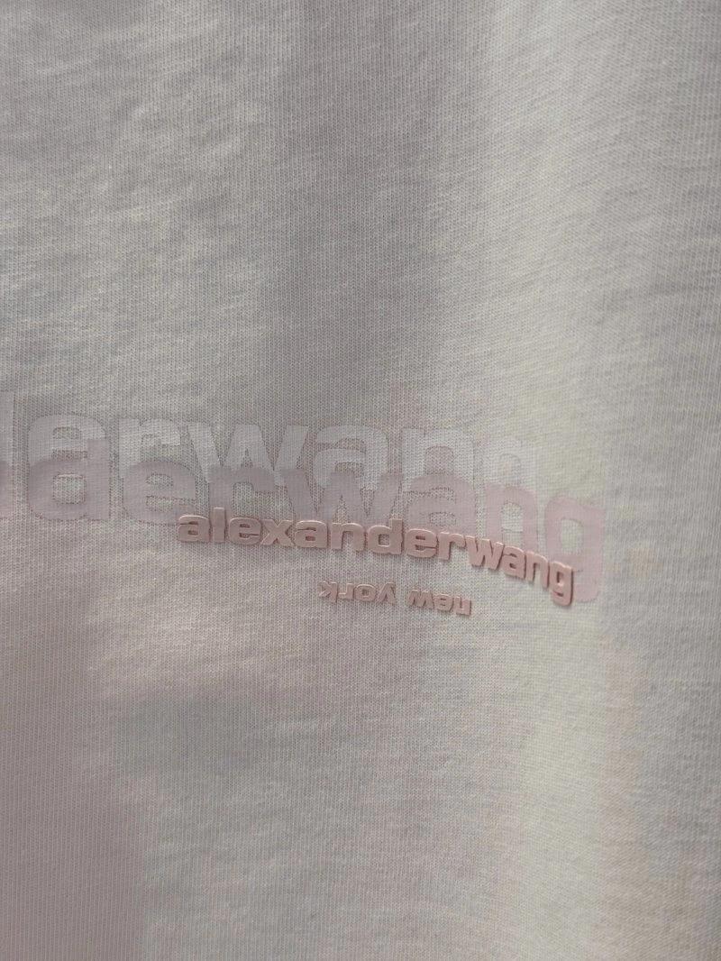 ModernLook Unclassified Brand T-Shirts 150262