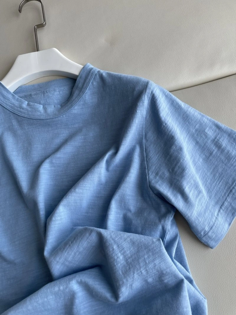 Minimalist Unclassified Brand T-Shirts 155372