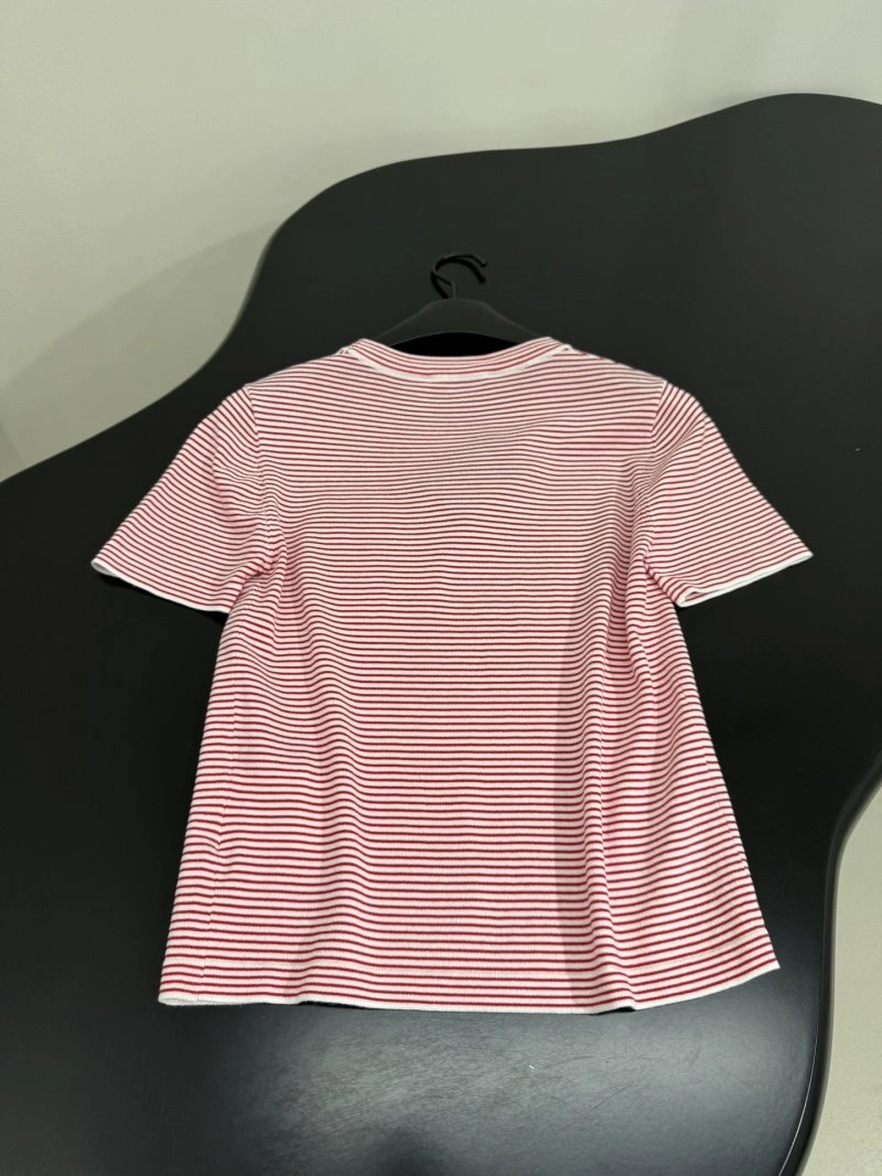 Cozy Unclassified Brand T-Shirts 155370