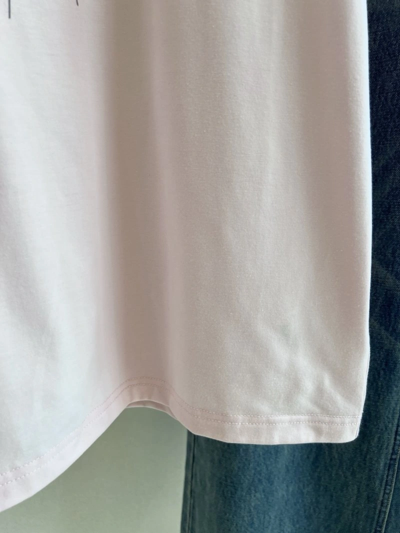 Efficient Unclassified Brand T-Shirts 155350