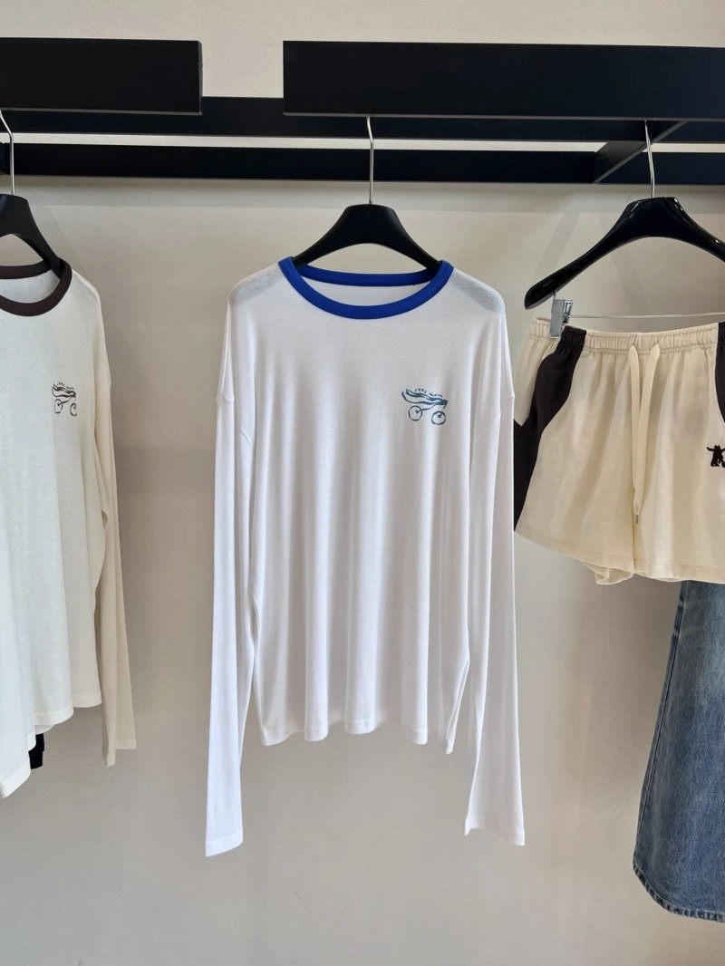 UrbanChic Unclassified Brand T-Shirts 155352
