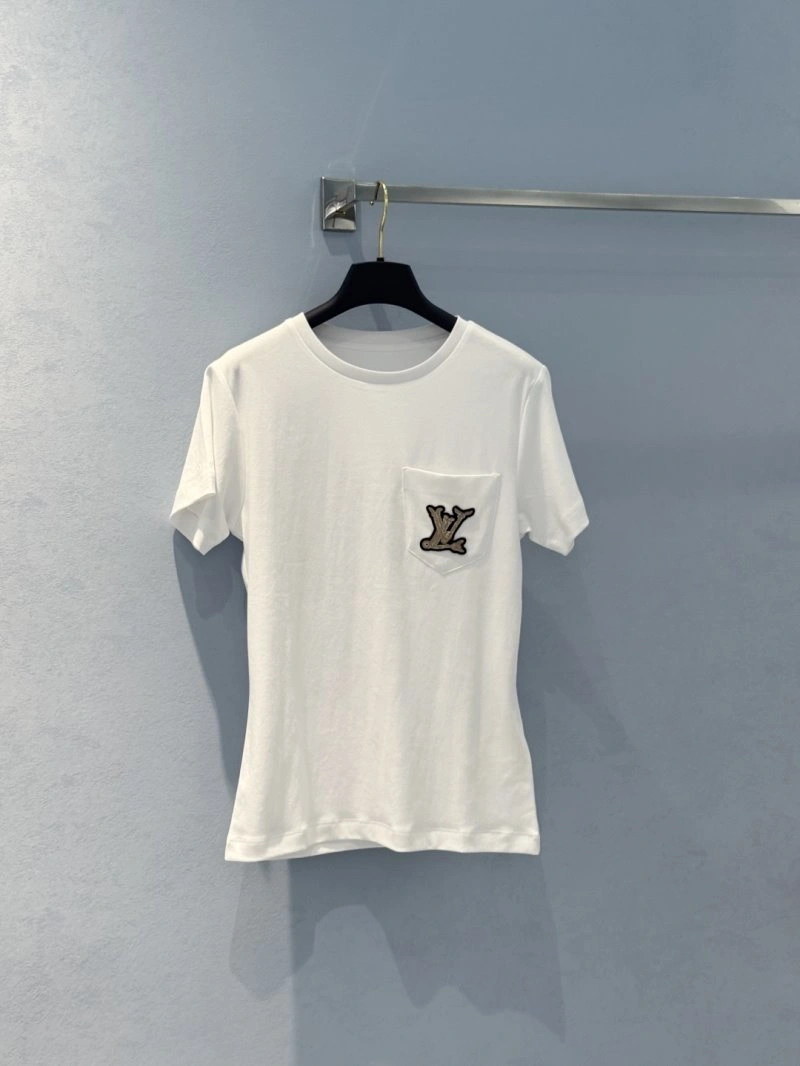 Versatile Unclassified Brand T-Shirts 155306