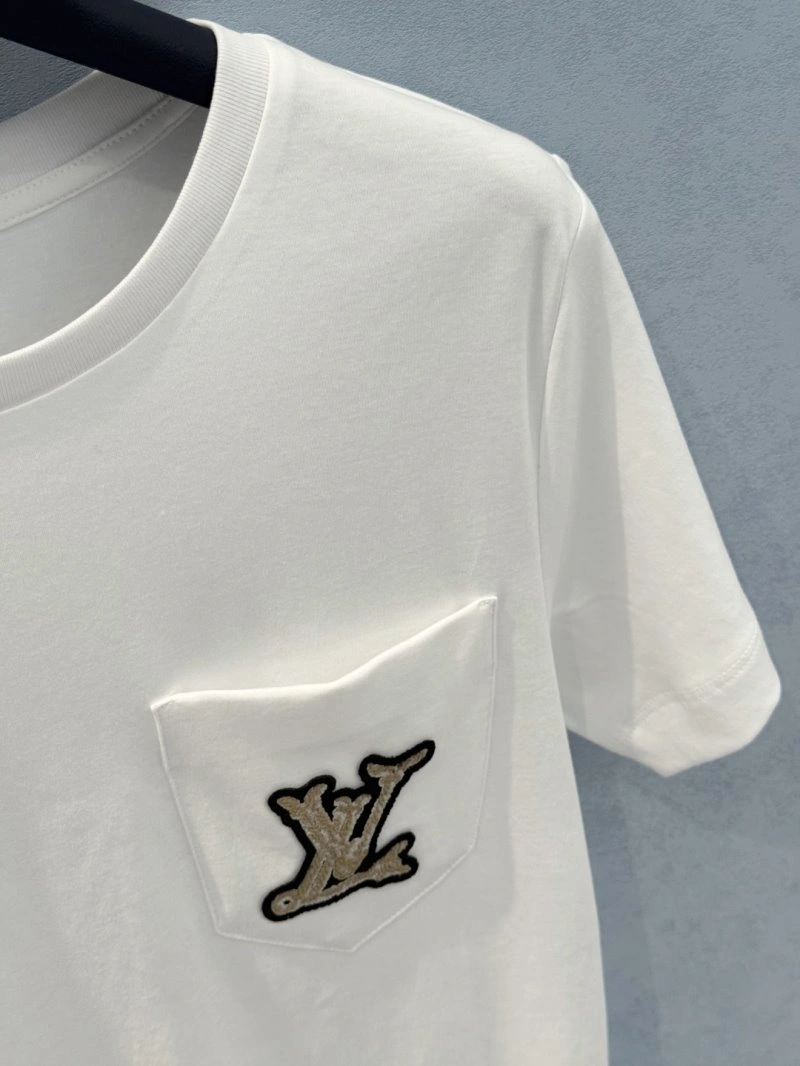 Versatile Unclassified Brand T-Shirts 155306