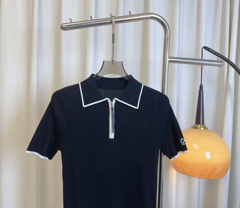 Versatile Unclassified Brand T-Shirts 155277