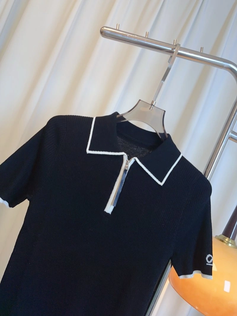 Versatile Unclassified Brand T-Shirts 155277