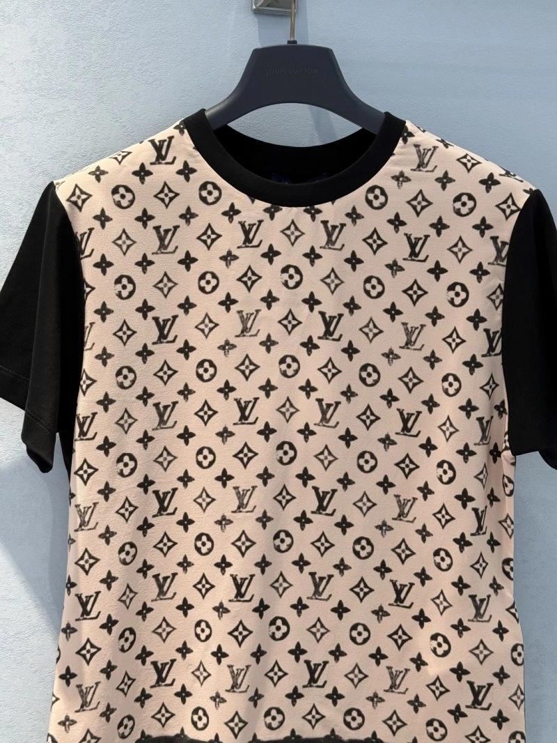Durable Unclassified Brand T-Shirts 155271