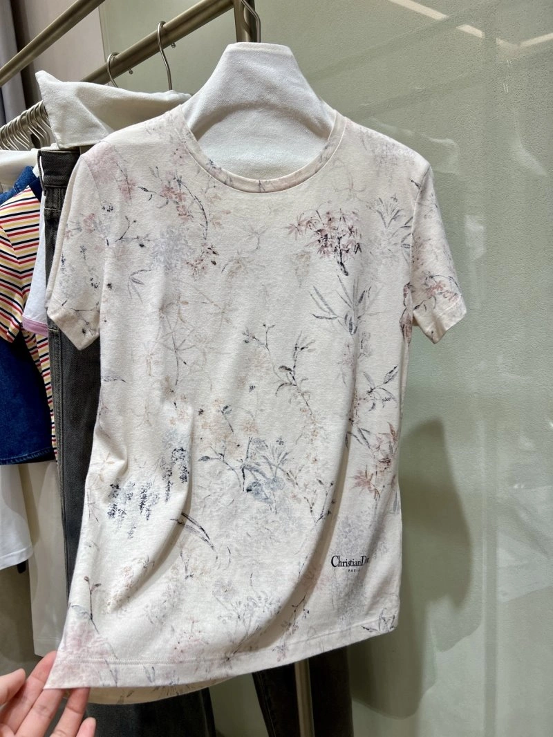 Affordable Unclassified Brand T-Shirts 155347