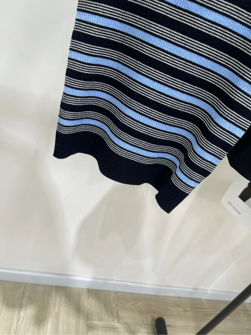 Sophisticated Unclassified Brand T-Shirts 147321