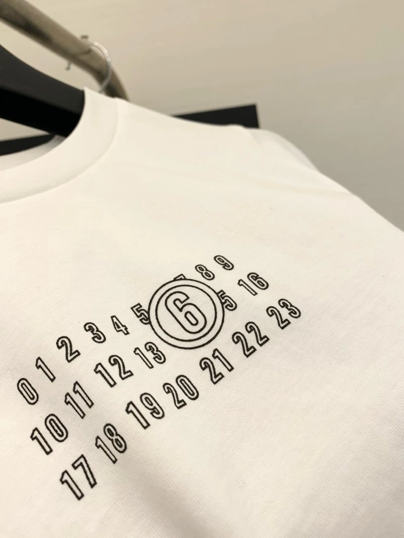 Fashionable Unclassified Brand T-Shirts 147339