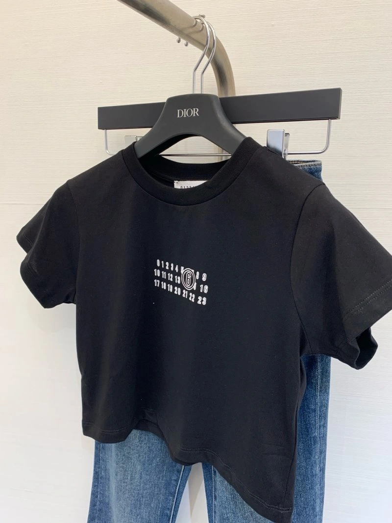 Durable Unclassified Brand T-Shirts 147328