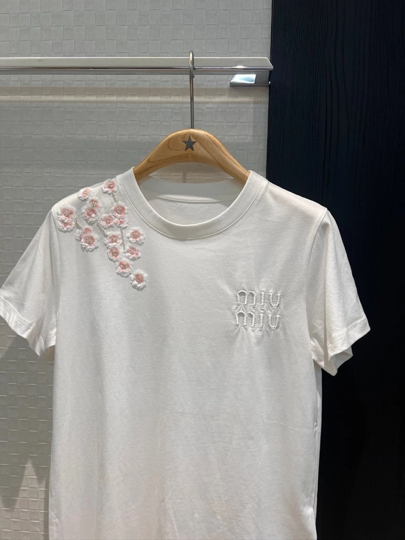 NewStyle Unclassified Brand T-Shirts 147300