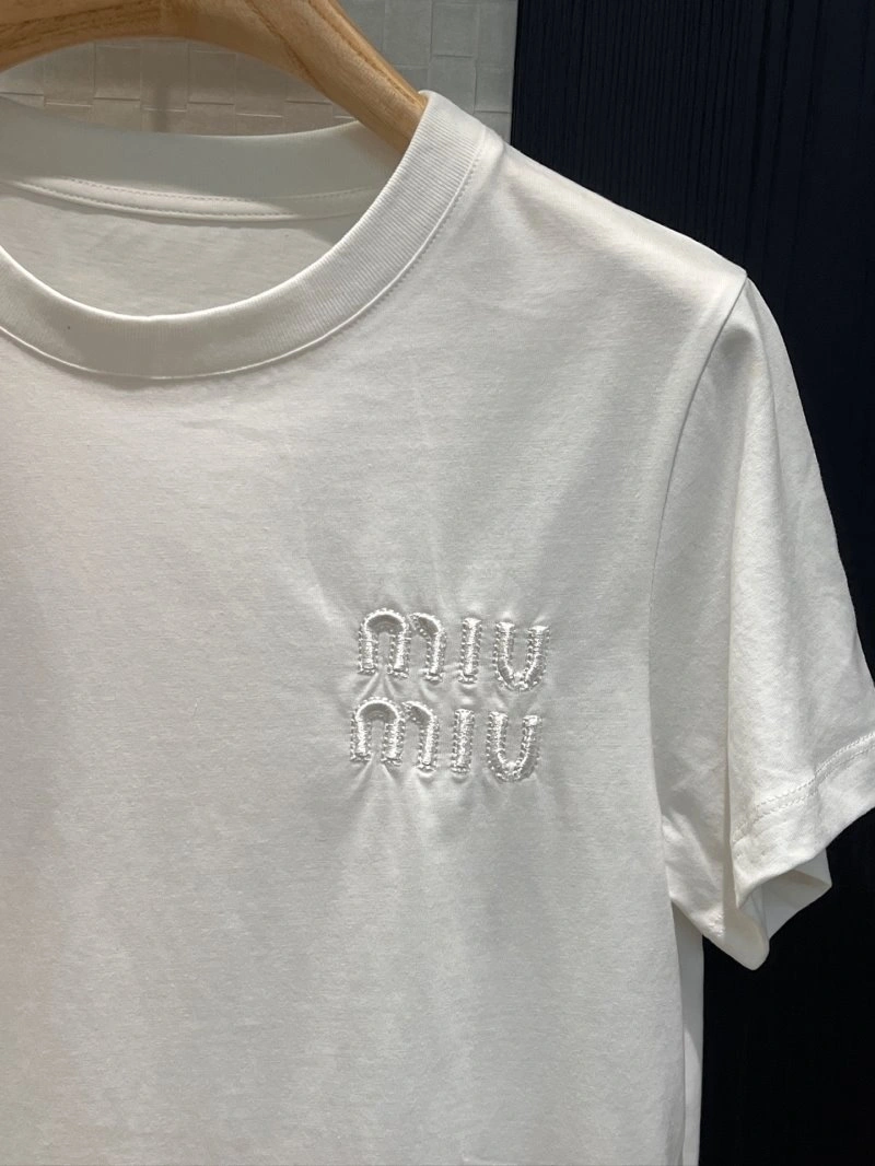 NewStyle Unclassified Brand T-Shirts 147300