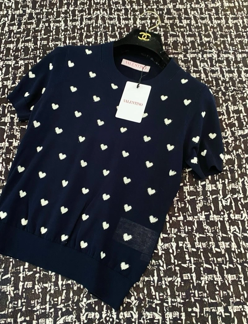 EyeCatching Unclassified Brand T-Shirts 147294