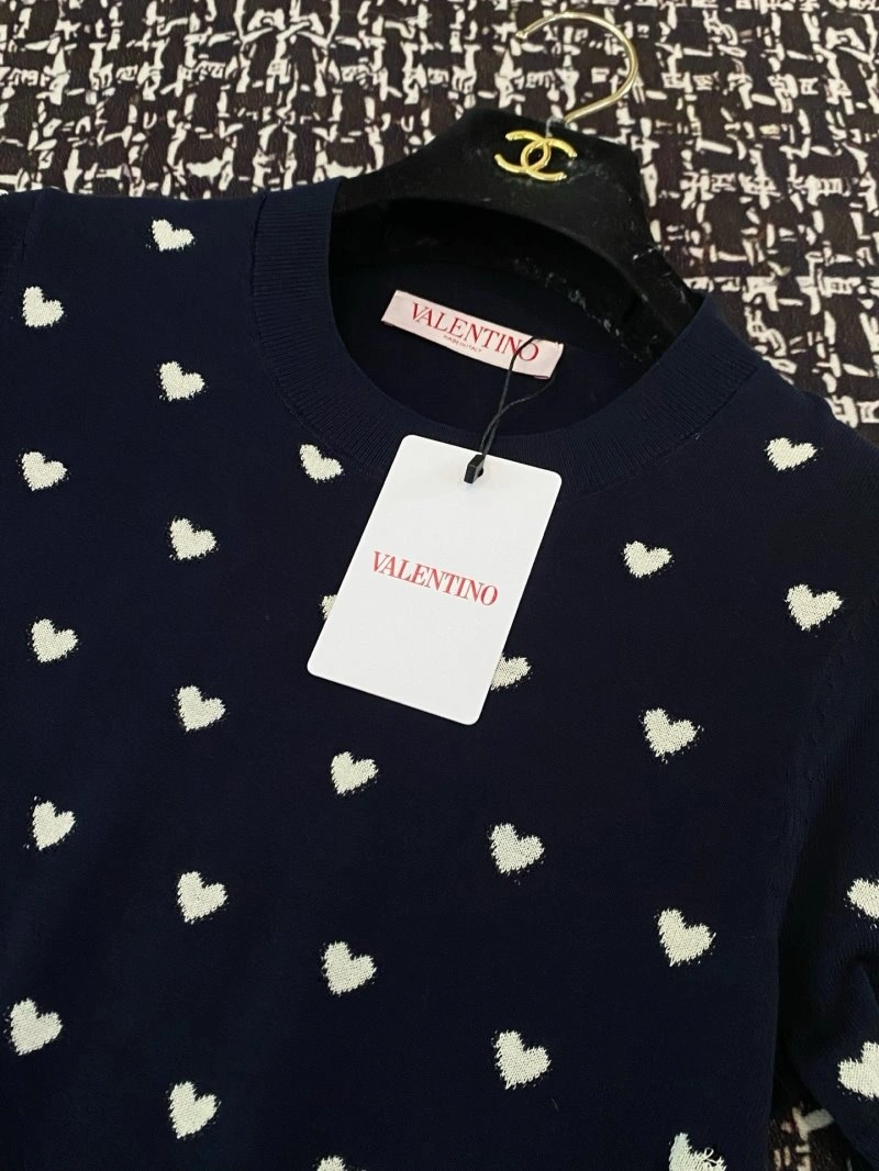 EyeCatching Unclassified Brand T-Shirts 147294