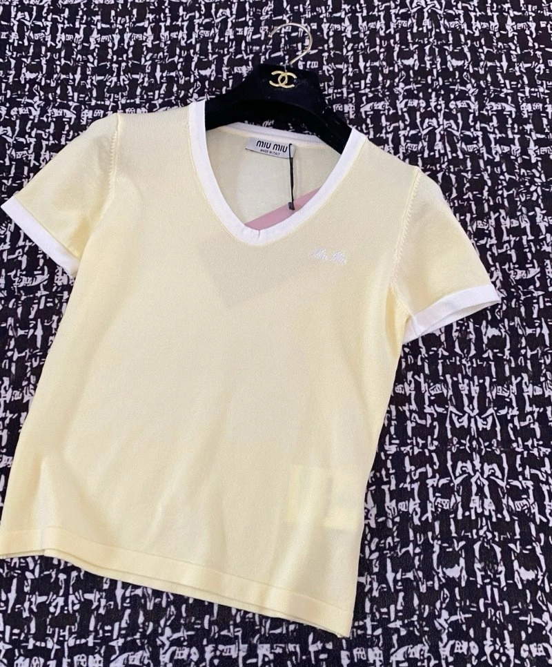 Functional Unclassified Brand T-Shirts 147287