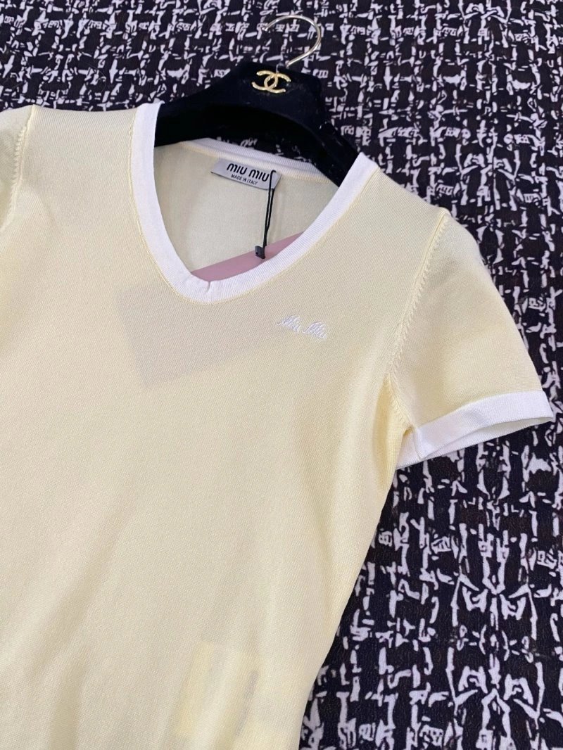 Functional Unclassified Brand T-Shirts 147287