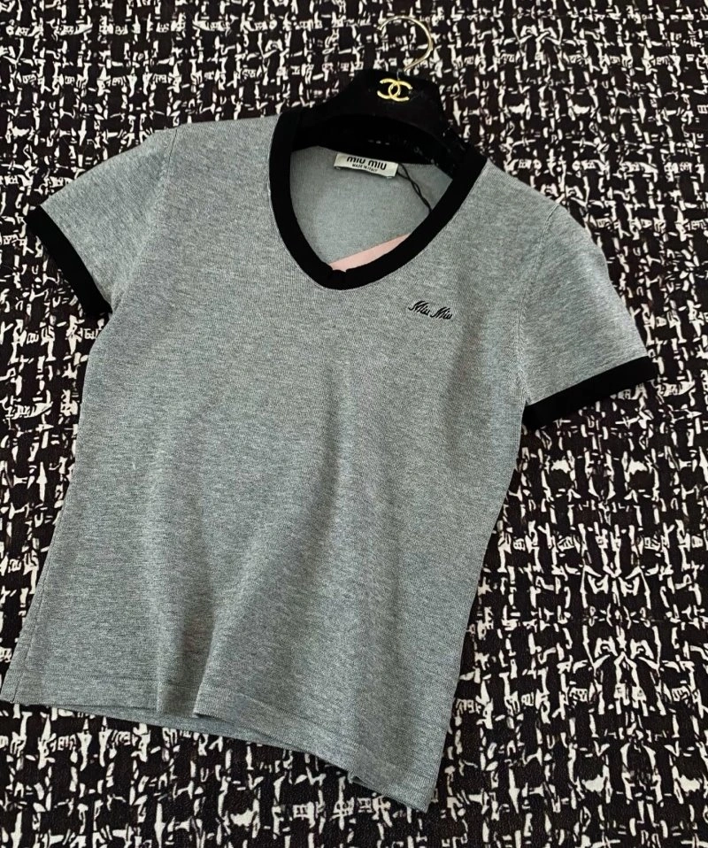Upgraded Unclassified Brand T-Shirts 147286