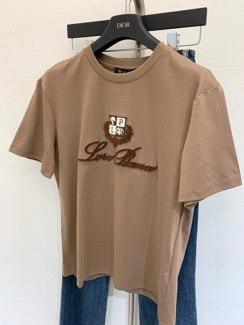 UrbanStyle Unclassified Brand T-Shirts 147278