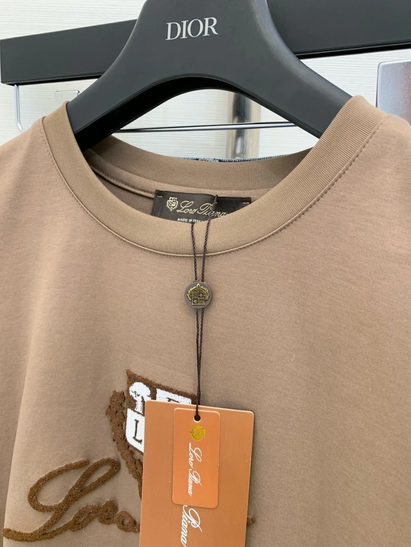 UrbanStyle Unclassified Brand T-Shirts 147278