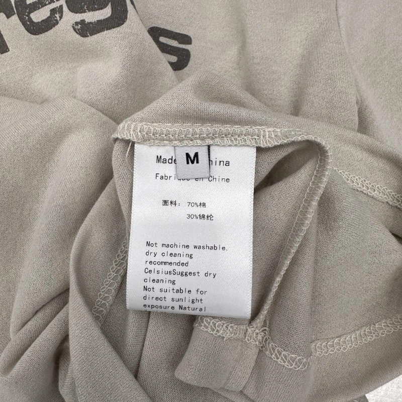 ModernLook Unclassified Brand T-Shirts 147224