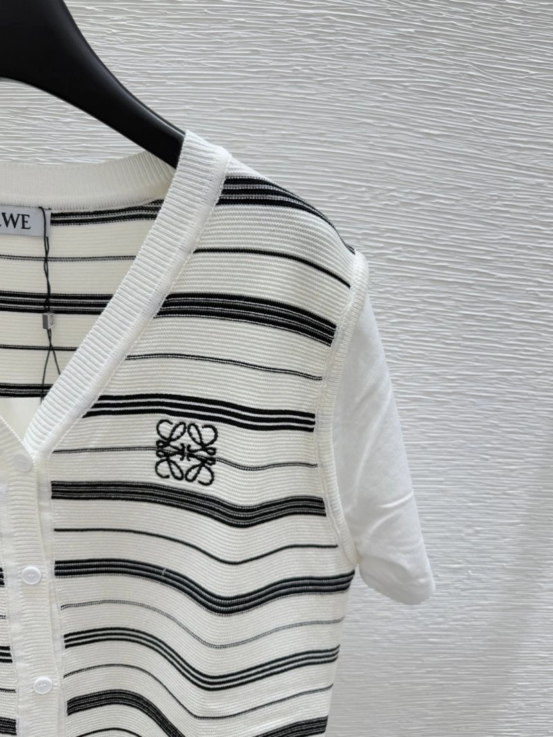 Attractive Unclassified Brand T-Shirts 147227