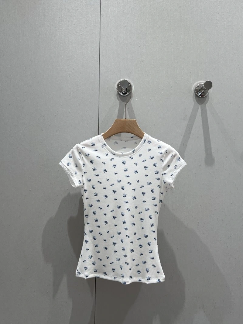 OnTrend Unclassified Brand T-Shirts 147219