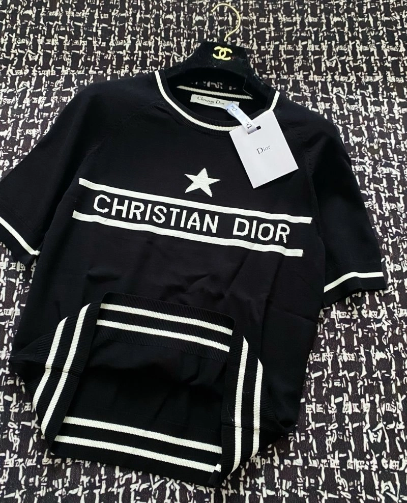 Lightweight Unclassified Brand T-Shirts 147201
