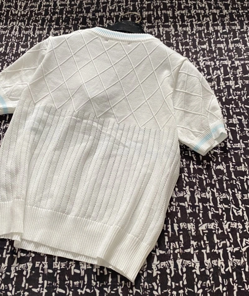 ComfortFit Unclassified Brand T-Shirts 147196