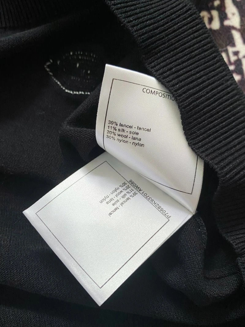 Colorful Unclassified Brand T-Shirts 147191
