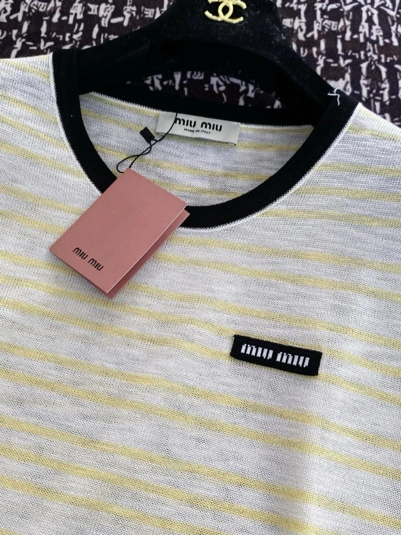 Trendsetting Unclassified Brand T-Shirts 147187