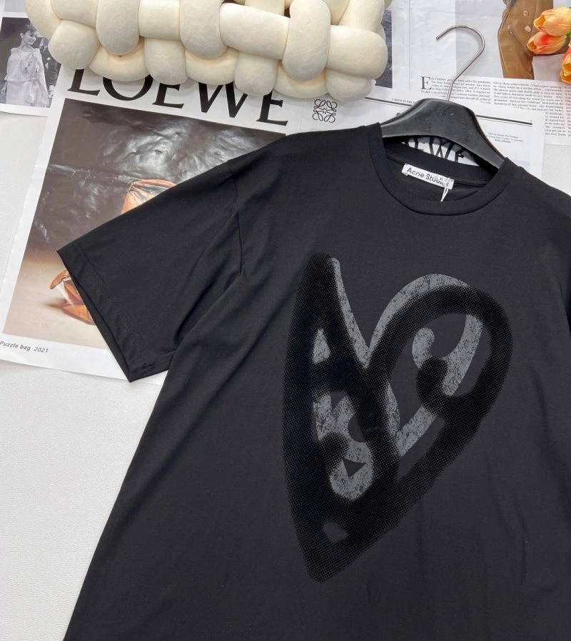 OdorResistant Unclassified Brand T-Shirts 147186