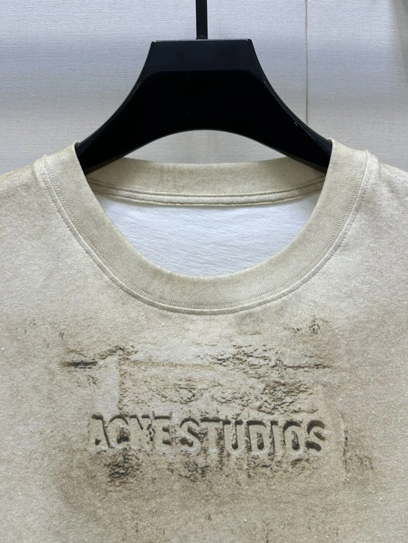 Functional Unclassified Brand T-Shirts 147190