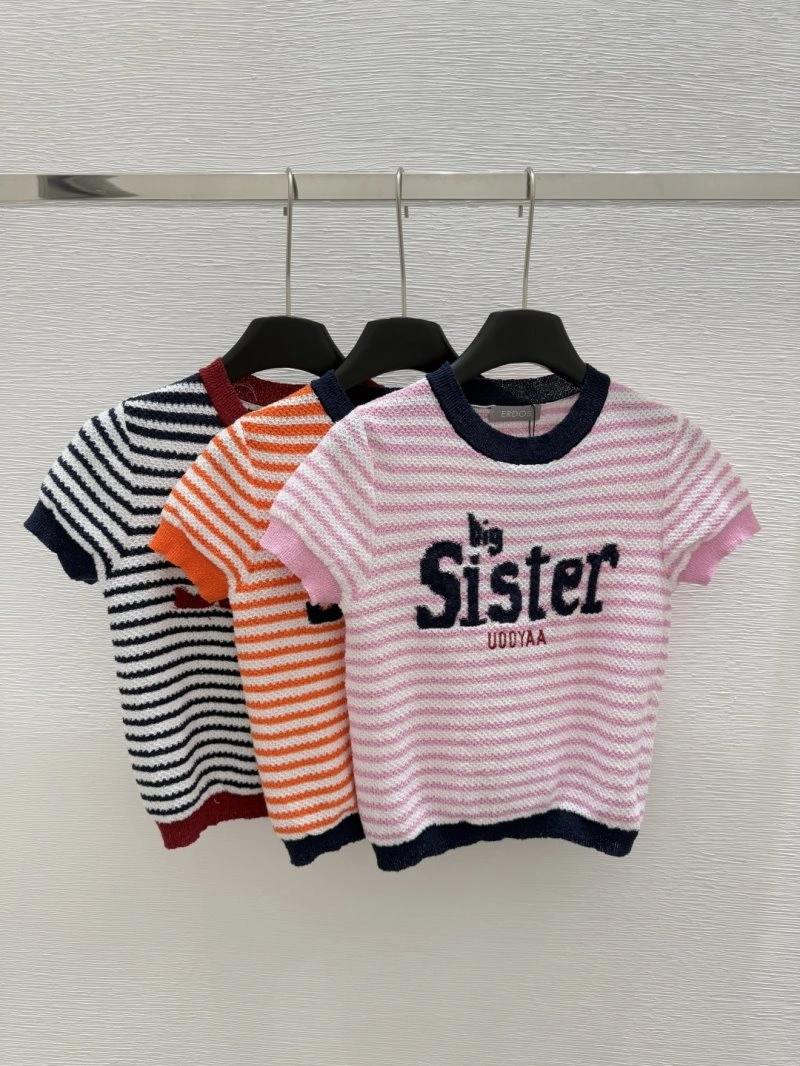 Sleek Unclassified Brand T-Shirts 147174
