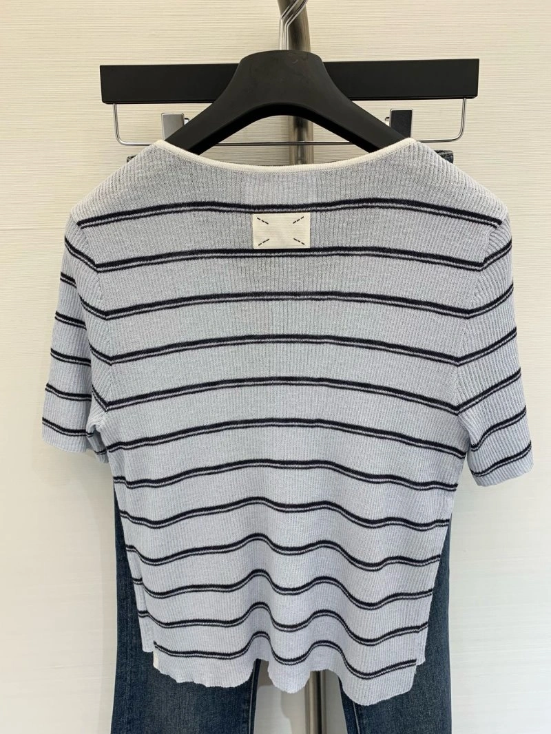 Packable Unclassified Brand T-Shirts 147194