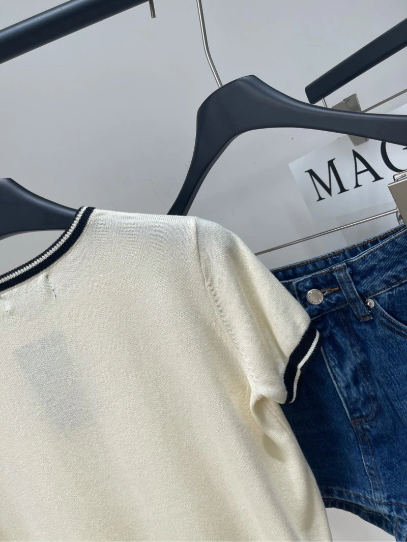 Classic Unclassified Brand T-Shirts 147153