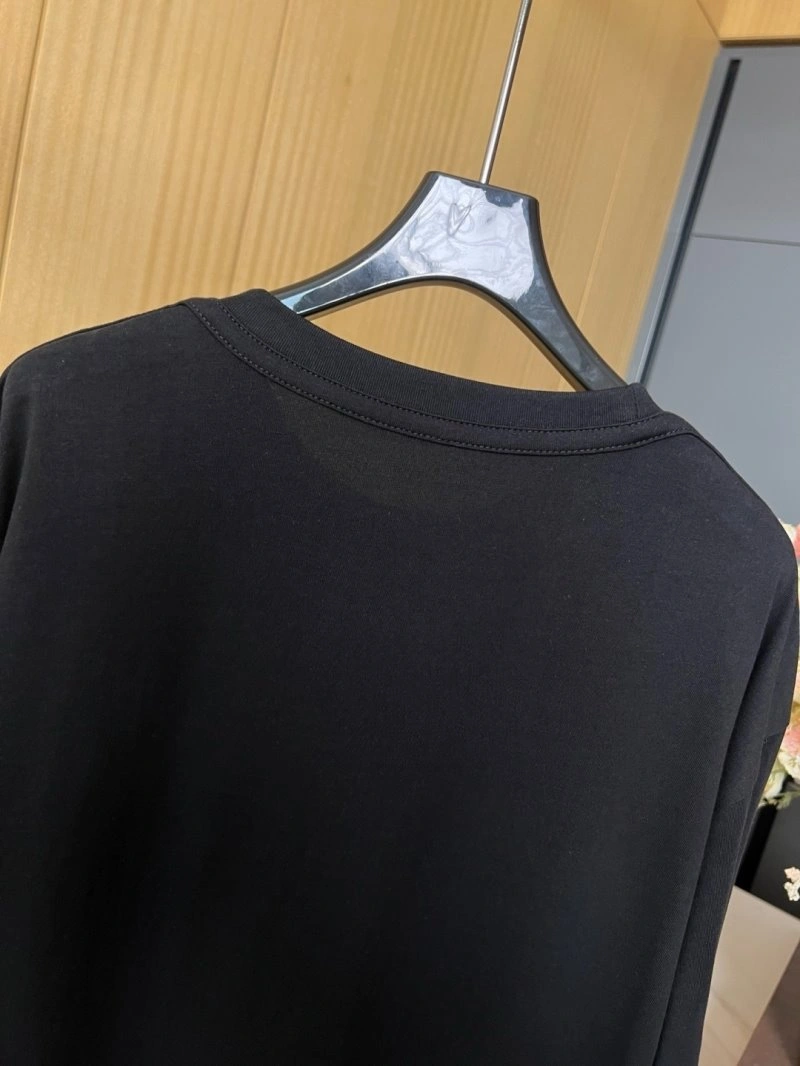 SoftTouch Unclassified Brand T-Shirts 147152