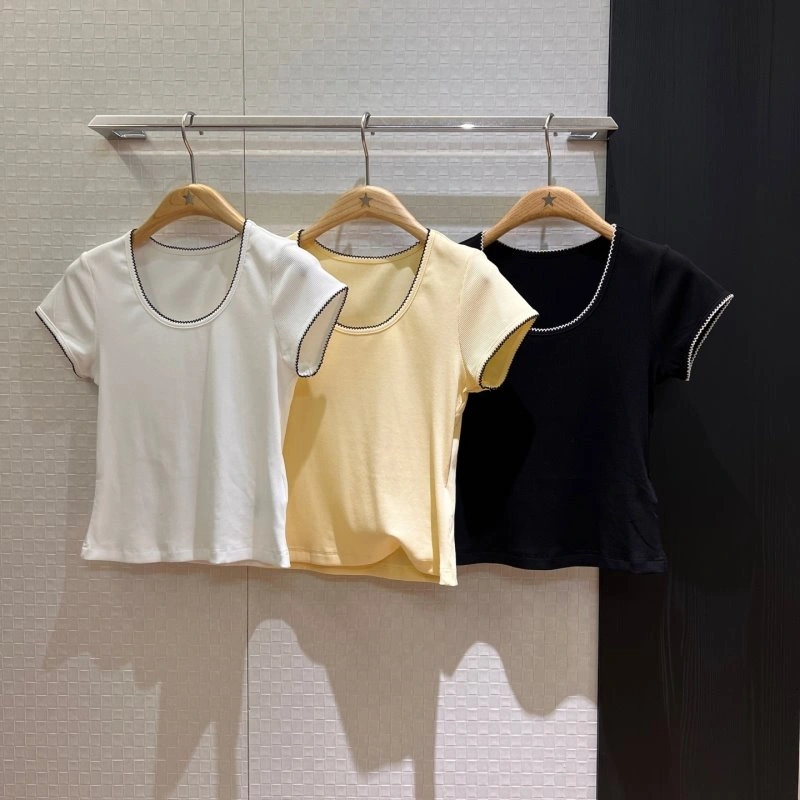 Bold Unclassified Brand T-Shirts 147141