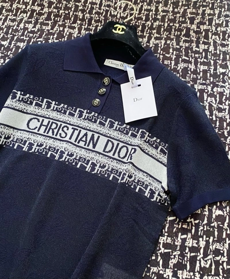 DailyWear Unclassified Brand T-Shirts 147138