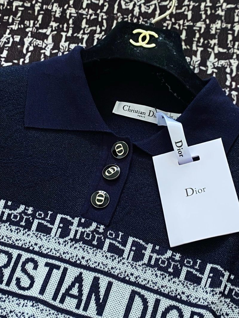 DailyWear Unclassified Brand T-Shirts 147138